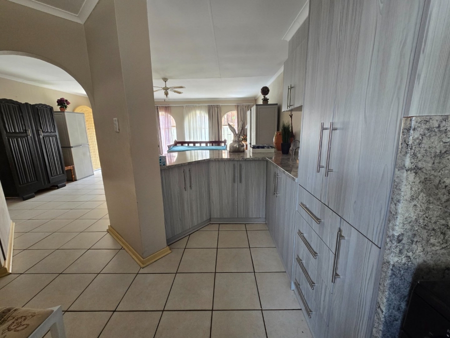 2 Bedroom Property for Sale in Heuwelsig Free State